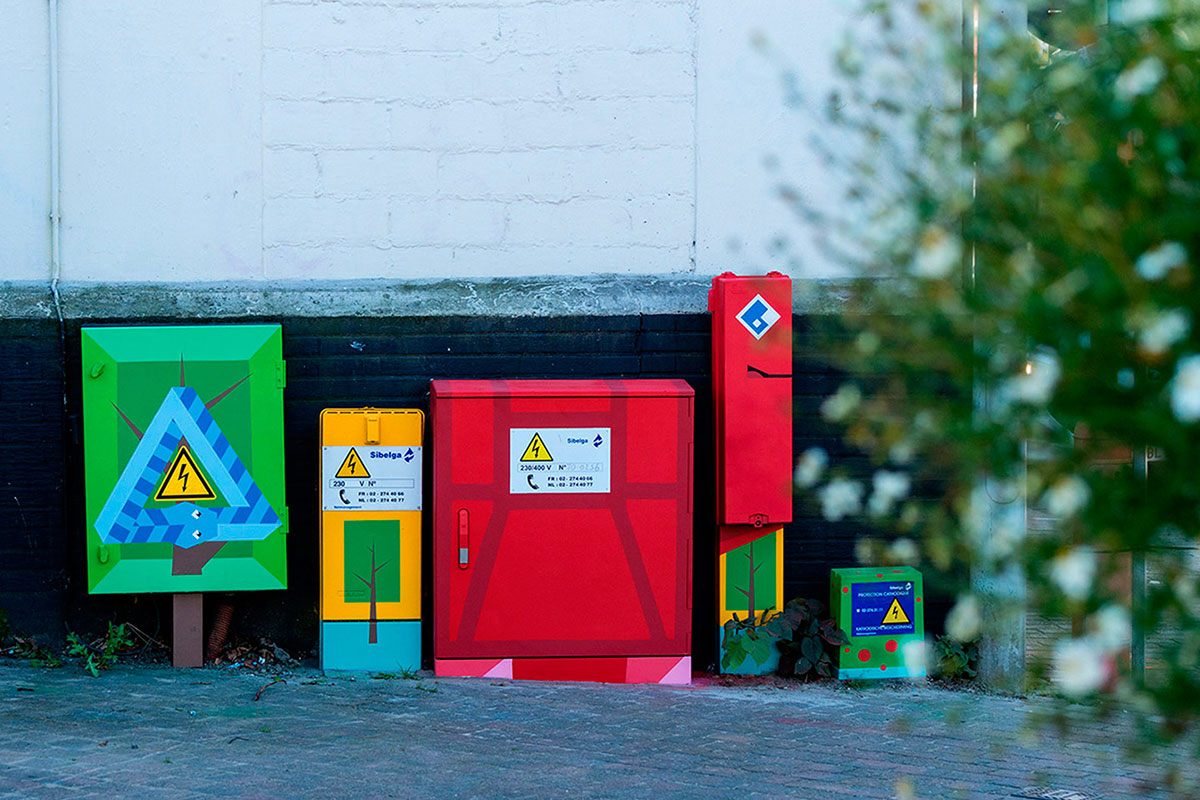 Creatures Cabine Street Art Sibelga didWee
